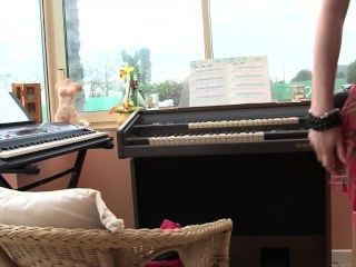 piano teacher sucking