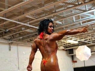 lesbian muscle squirt