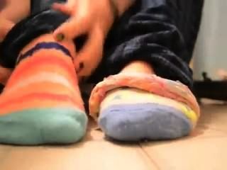 scrunching socks