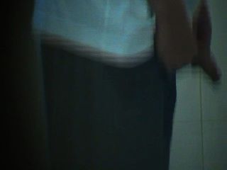 spy peeing