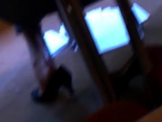 candid feet shoeplay